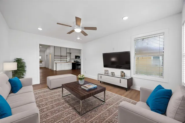 $2,000 | 2214 Stevens Street, Houston, TX 77026