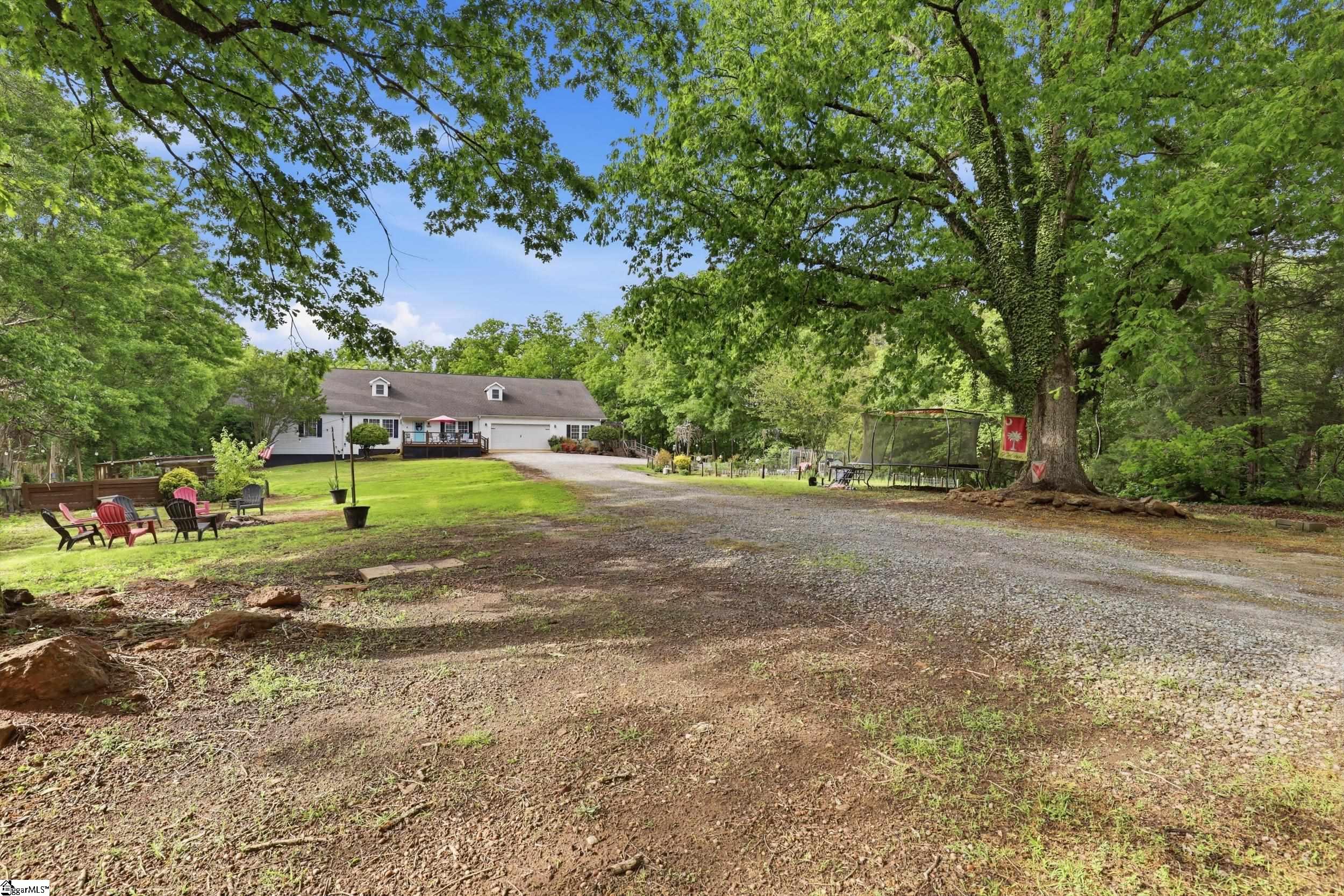402 Ragsdale Road Greenville, SC 29611 - Photo 1 of 47