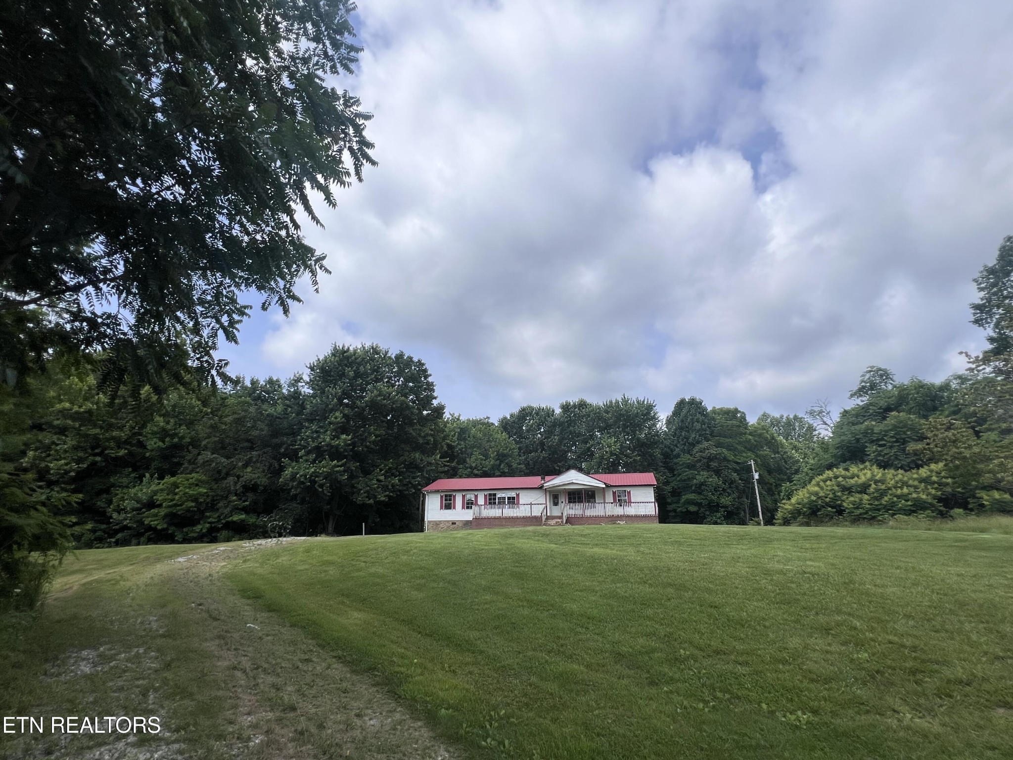 1311 Old Union Road Hilham, TN 38568 - Photo 1 of 58 Gallery Image 1