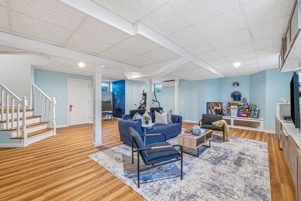 144 Wiswall Road Newton, MA 02459 - Photo 38 of 41