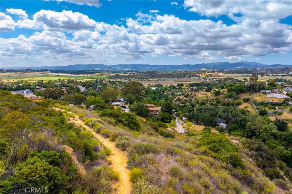 200 Amigo Road Chatsworth, CA 91311 - Photo 17 of 28 a view of a bunch of trees