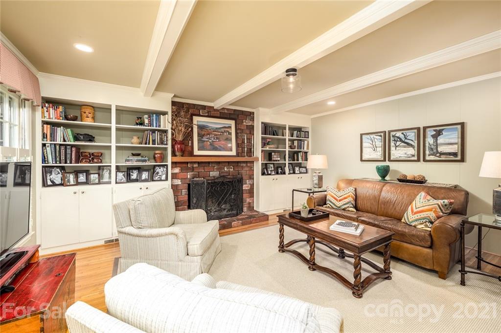 3401 Stocktie Road Charlotte, NC 28210 - Photo 4 of 46 Gallery Image 4
