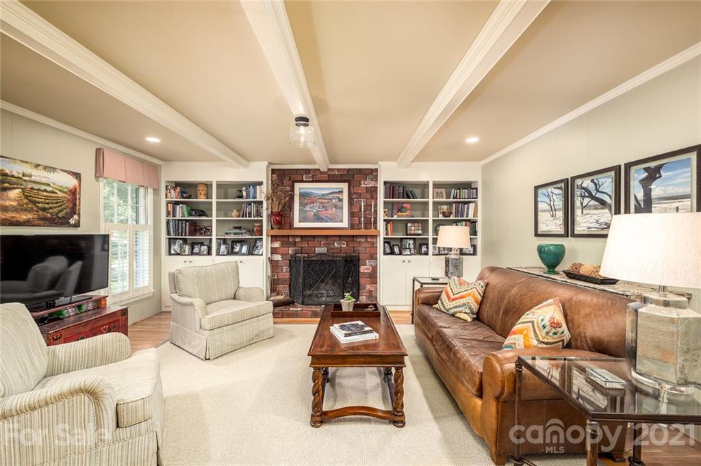 3401 Stocktie Road Charlotte, NC 28210 - Photo 5 of 46 Gallery Image 5