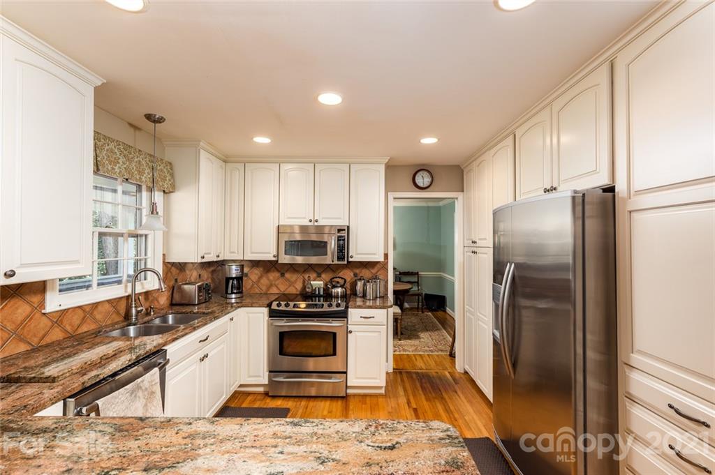 3401 Stocktie Road Charlotte, NC 28210 - Photo 9 of 46 Gallery Image 9