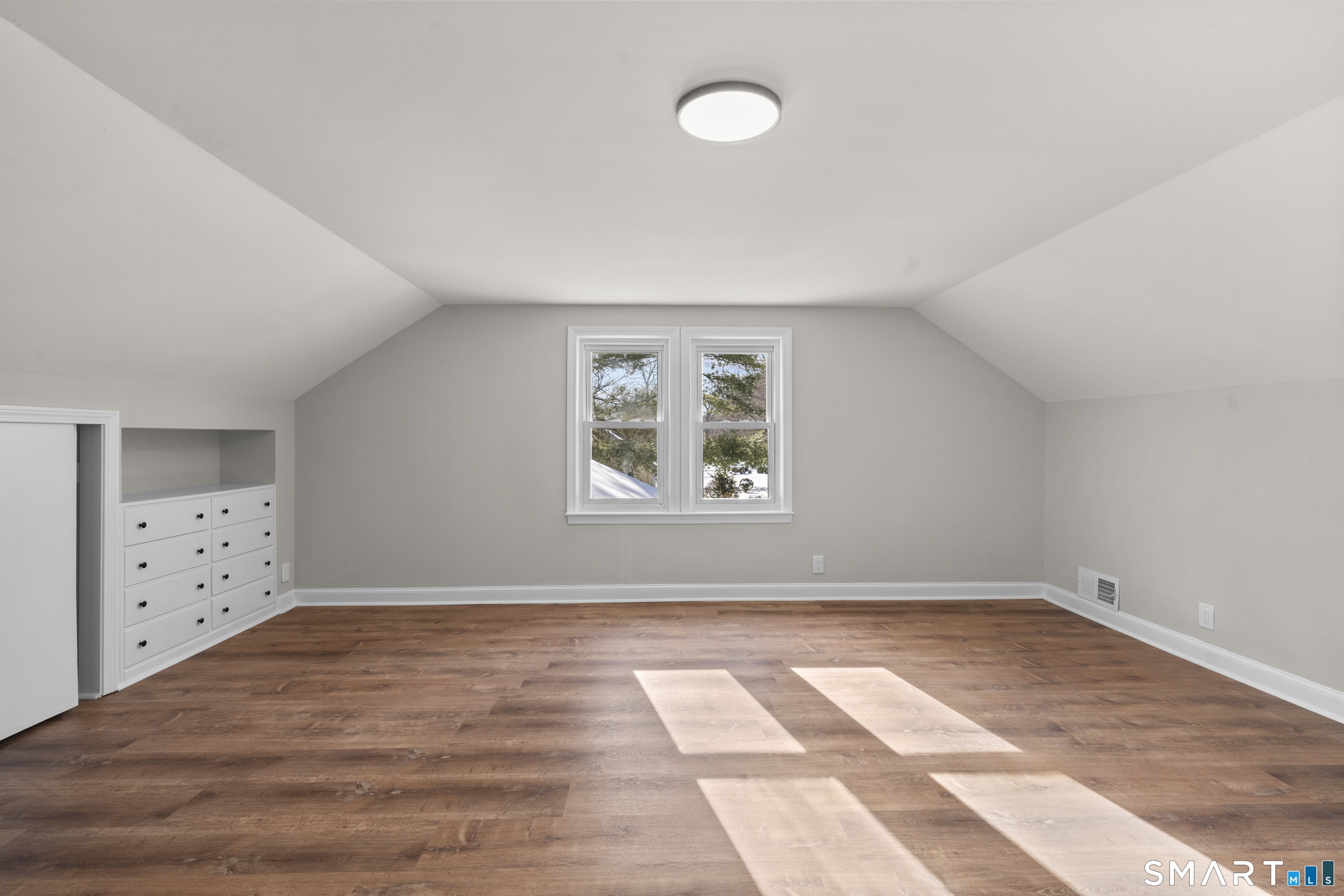 608 Kennedy Road Windsor, CT 06095 - Photo 27 of 39 an empty room with windows