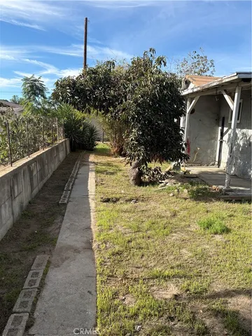 a view of outdoor space with trees all around