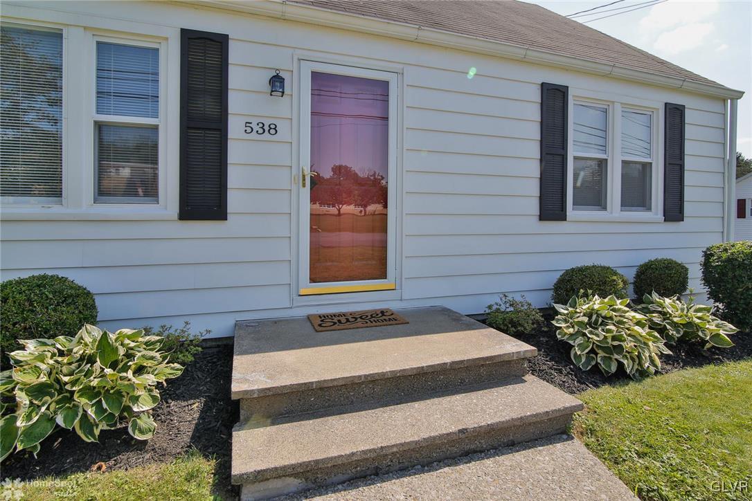538 School Road Nazareth, PA 18064 - Photo 4 of 29 a front view of a house