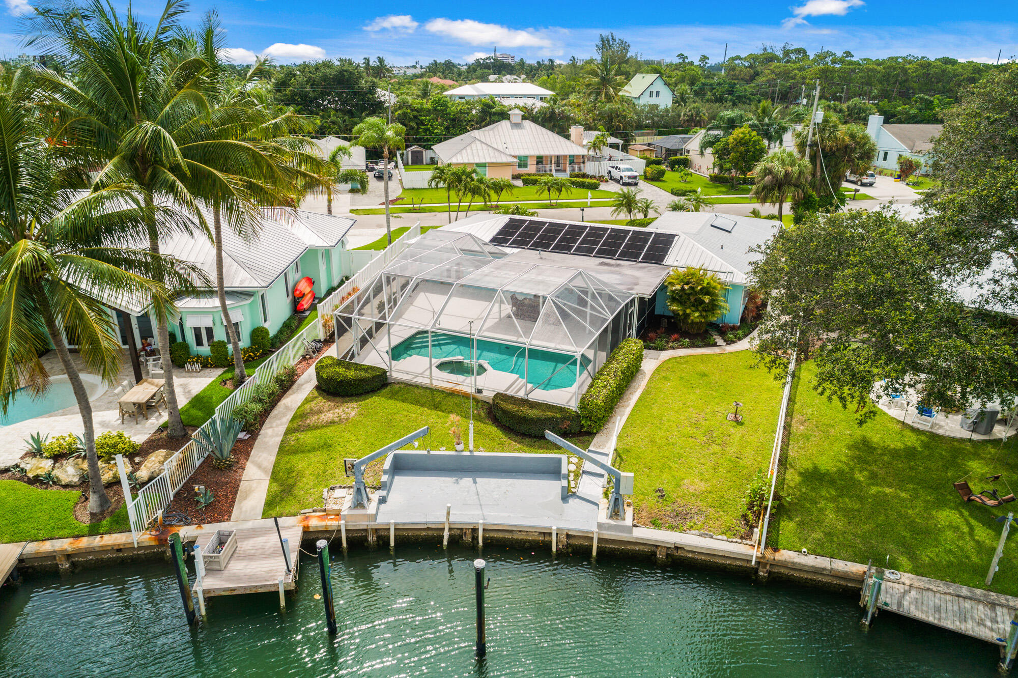 950 Marlin Drive Jupiter, FL 33458 - Photo 9 of 38 950 Marlin Dr Jupiter FL 33458 (9)