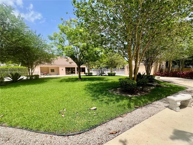 $475,000 | 9211 Chelsea Drive North, Plantation, FL 33324