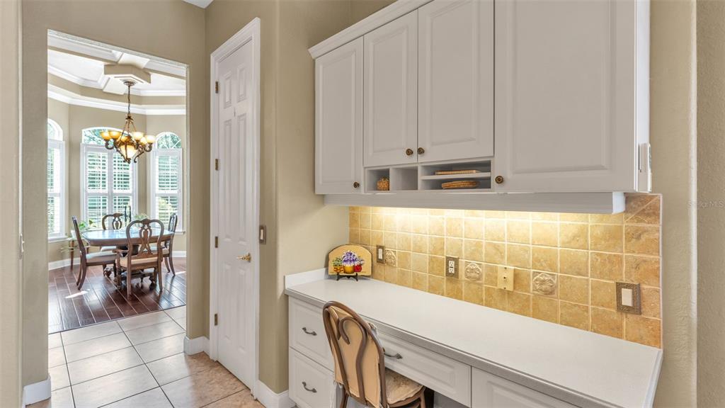 237 McLean Point Winter Haven, FL 33884 - Photo 47 of 85 a view of bathroom