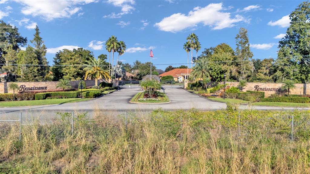 237 McLean Point Winter Haven, FL 33884 - Photo 77 of 85 a view of a fountain in front of the house