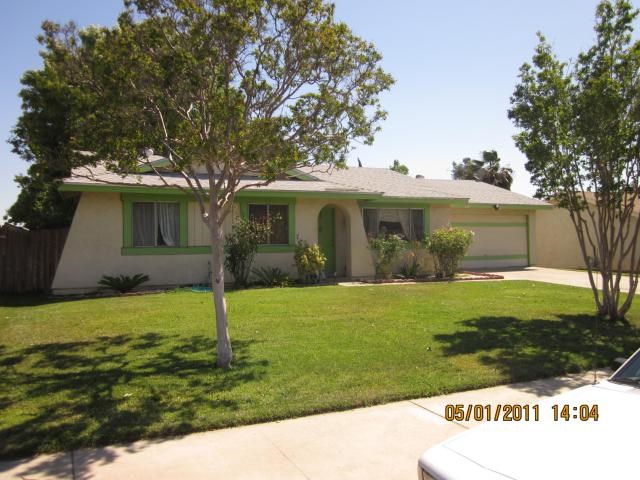 875 Alru Street Rialto, CA 92376 - Photo 1 of 1 Beautiful front