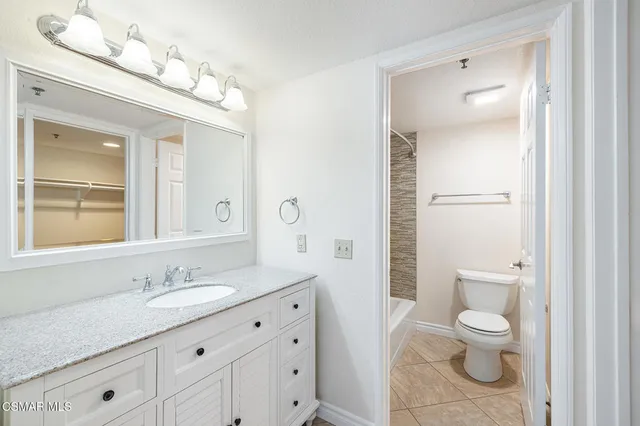 $549,000 | 5744 Oak Bend Lane, Unit 201, Oak Park, CA 91377