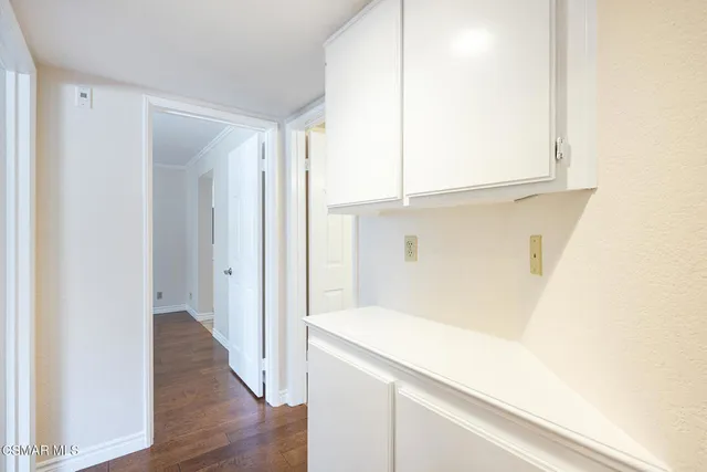 $549,000 | 5744 Oak Bend Lane, Unit 201, Oak Park, CA 91377