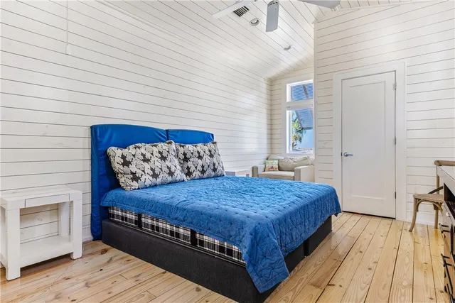 $850,000 | 3700 Island Moorings Parkway, Unit 13, Port Aransas, TX 78373