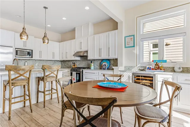 $850,000 | 3700 Island Moorings Parkway, Unit 13, Port Aransas, TX 78373