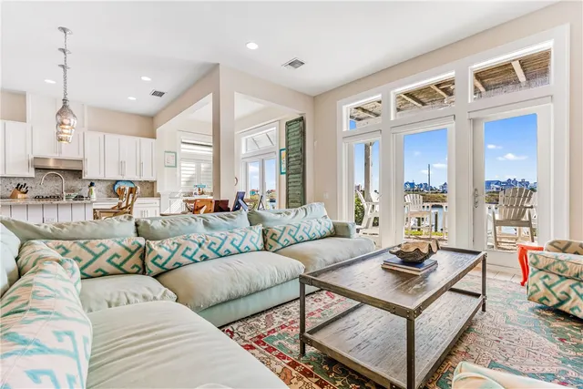 $850,000 | 3700 Island Moorings Parkway, Unit 13, Port Aransas, TX 78373