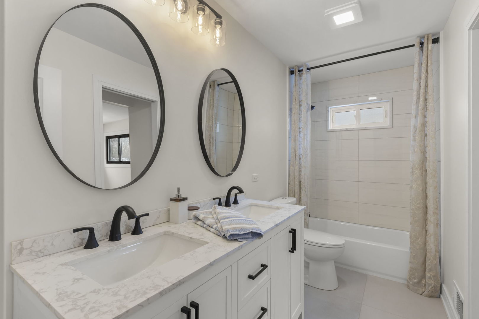 778 Barberry Road Highland Park, IL 60035 - Photo 11 of 34