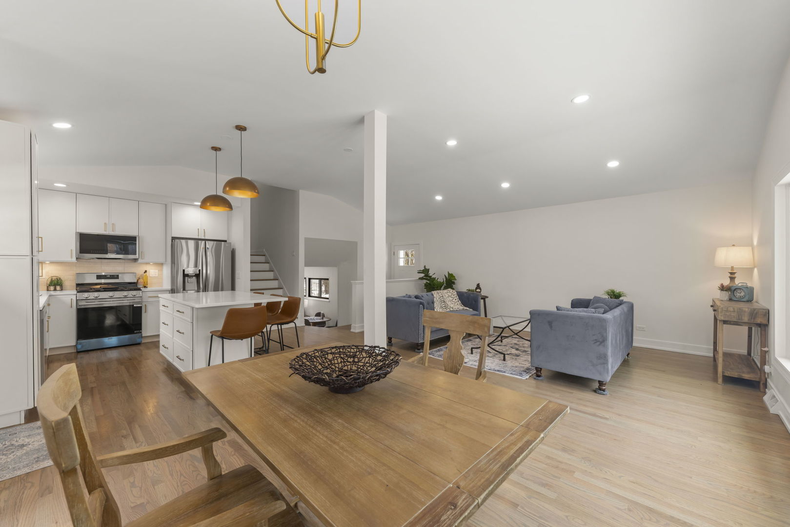 778 Barberry Road Highland Park, IL 60035 - Photo 4 of 34