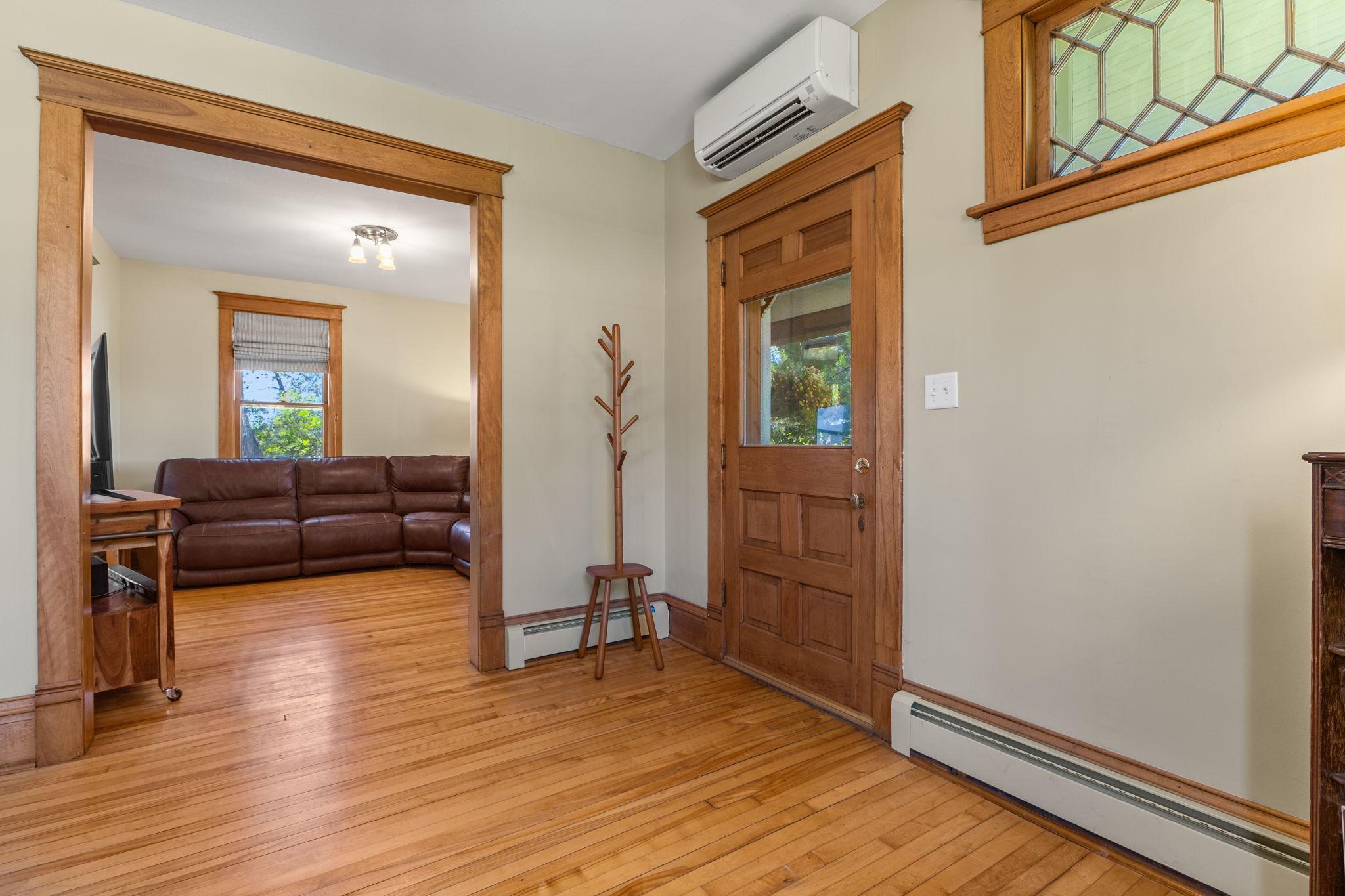 228 Summit Avenue Center City, MN 55012 - Photo 13 of 71