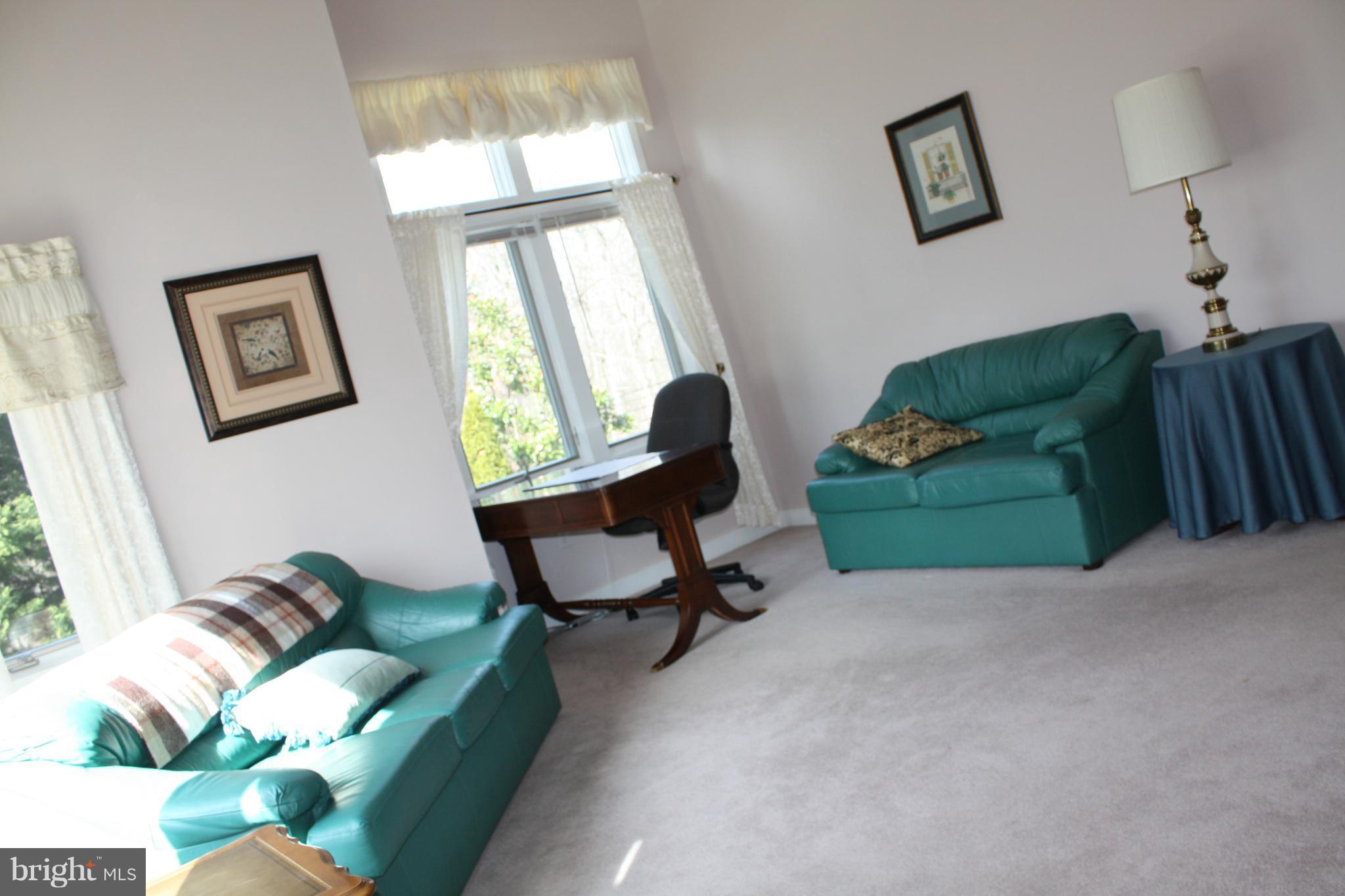 5209 Church Road Bowie, MD 20720 - Photo 22 of 26 Living Room in In_law Unit