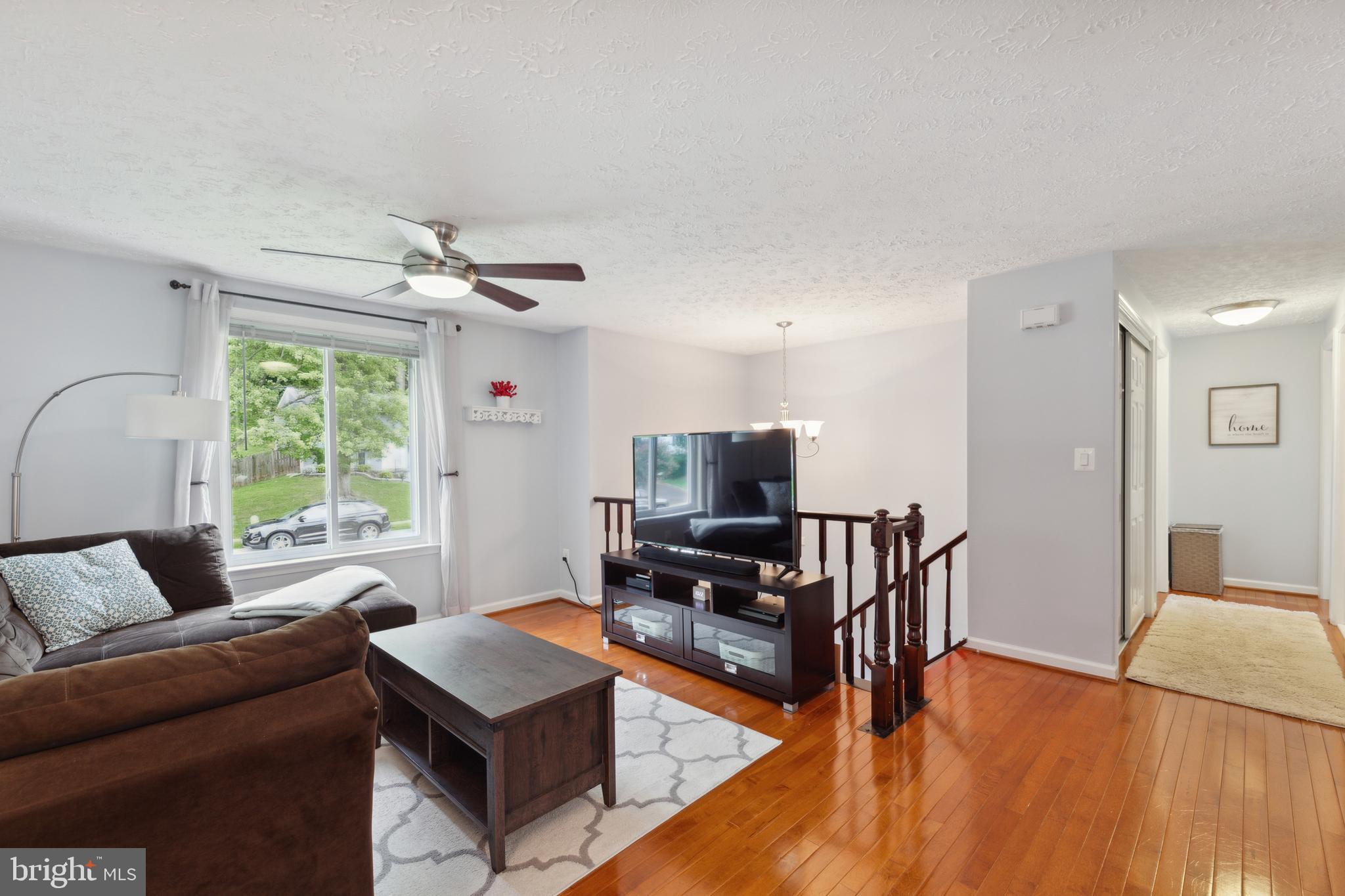 7313 Husky Lane Springfield, VA 22151 - Photo 4 of 30