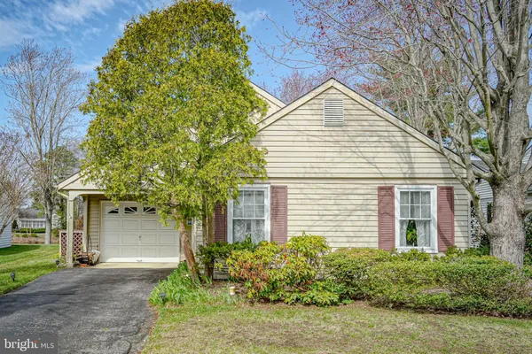 $365,000 | 39 Marlborough Drive, Southampton, NJ 08088