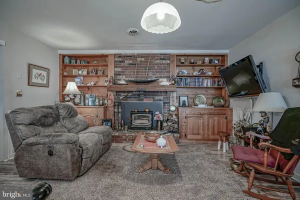 $365,000 | 39 Marlborough Drive, Southampton, NJ 08088