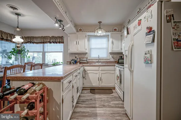 $365,000 | 39 Marlborough Drive, Southampton, NJ 08088
