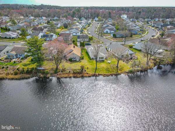 $365,000 | 39 Marlborough Drive, Southampton, NJ 08088