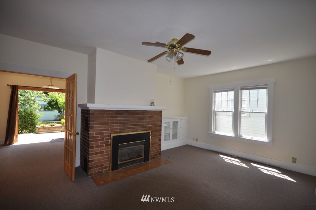 340 Smithers Avenue South Renton, WA 98057 - Photo 5 of 16