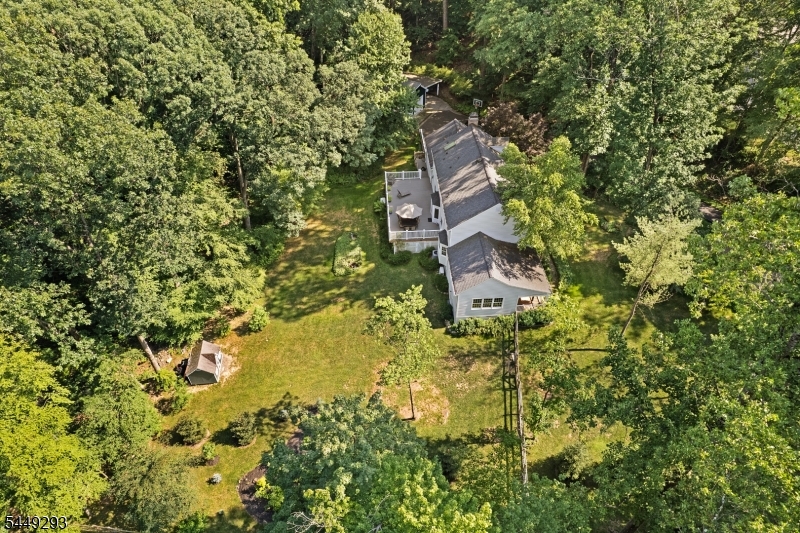 11 Summit Road Mendham, NJ 07945 - Photo 11 of 50