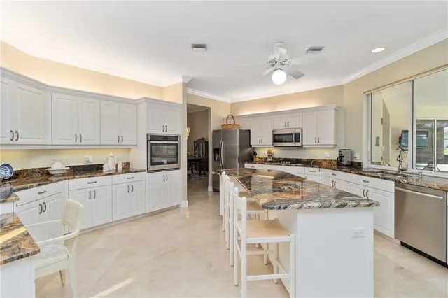 $1,049,900 | 2067 Tocobaga Lane, Nokomis, FL 34275