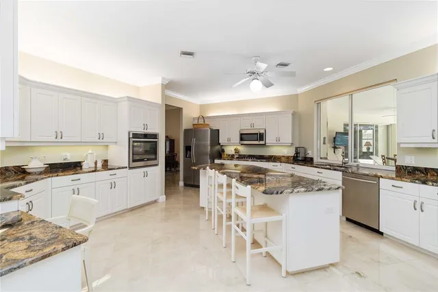 $1,049,900 | 2067 Tocobaga Lane, Nokomis, FL 34275