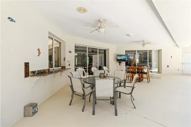 $1,049,900 | 2067 Tocobaga Lane, Nokomis, FL 34275