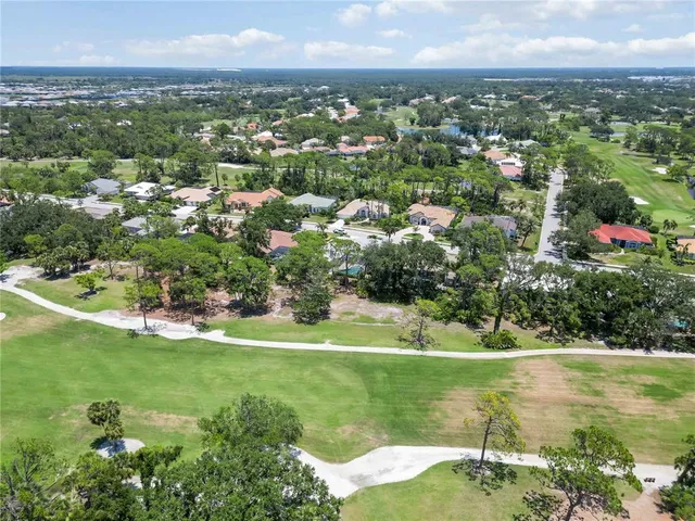 $1,049,900 | 2067 Tocobaga Lane, Nokomis, FL 34275