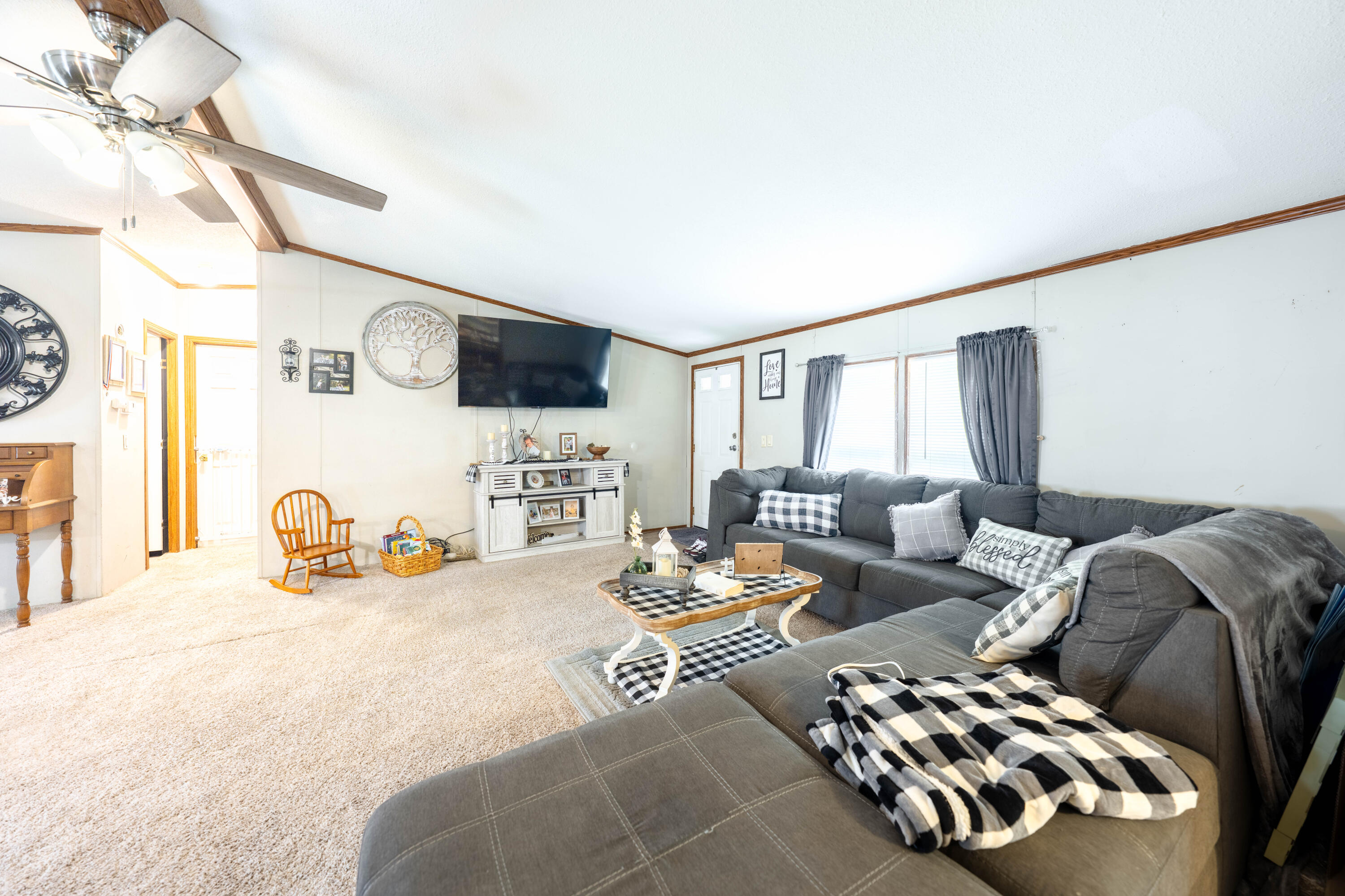 580 Long Branch Road Jeffersonville, KY 40337 - Photo 10 of 20 260820-Skye Lewis Jeffersonville-11