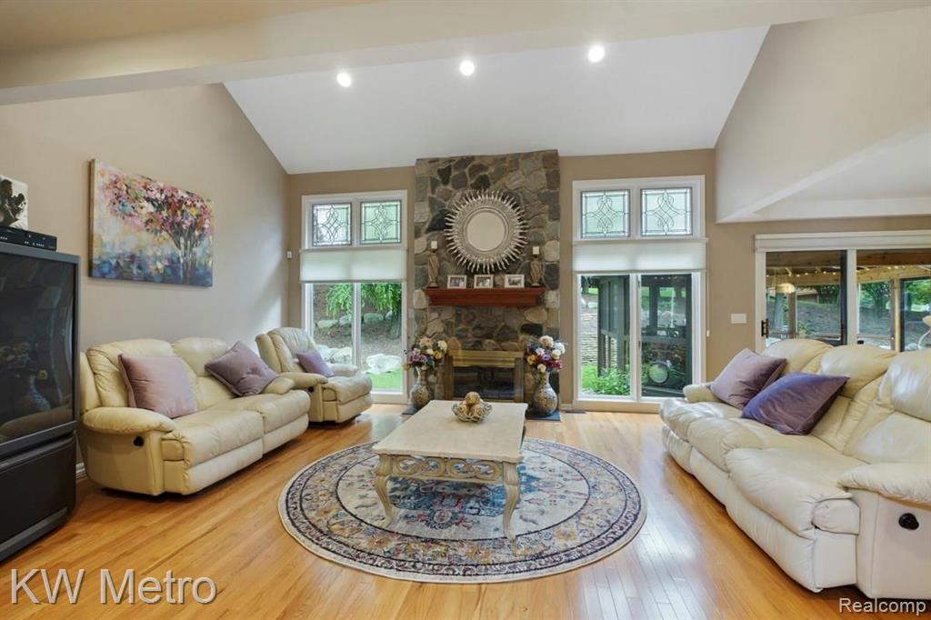 36915 Valley Ridge Drive Farmington Hills, MI 48331 - Photo 10 of 39