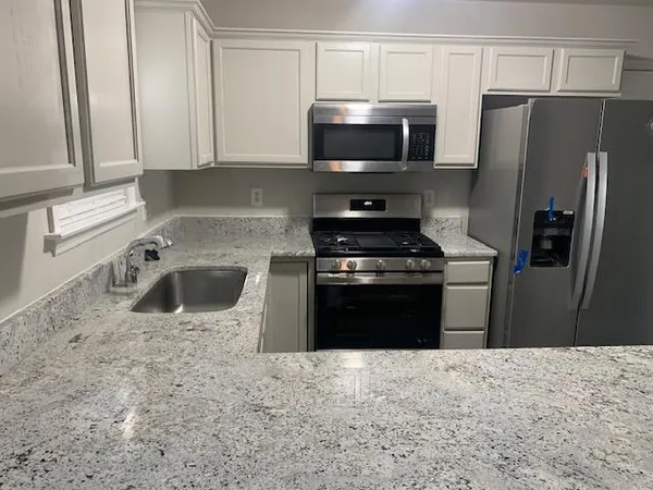 $2,150 | 8320 Hobhouse Circle, Raleigh, NC 27615