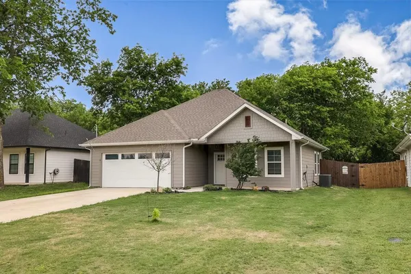 $249,900 | 370 South Pecan Street, Milford, TX 76670