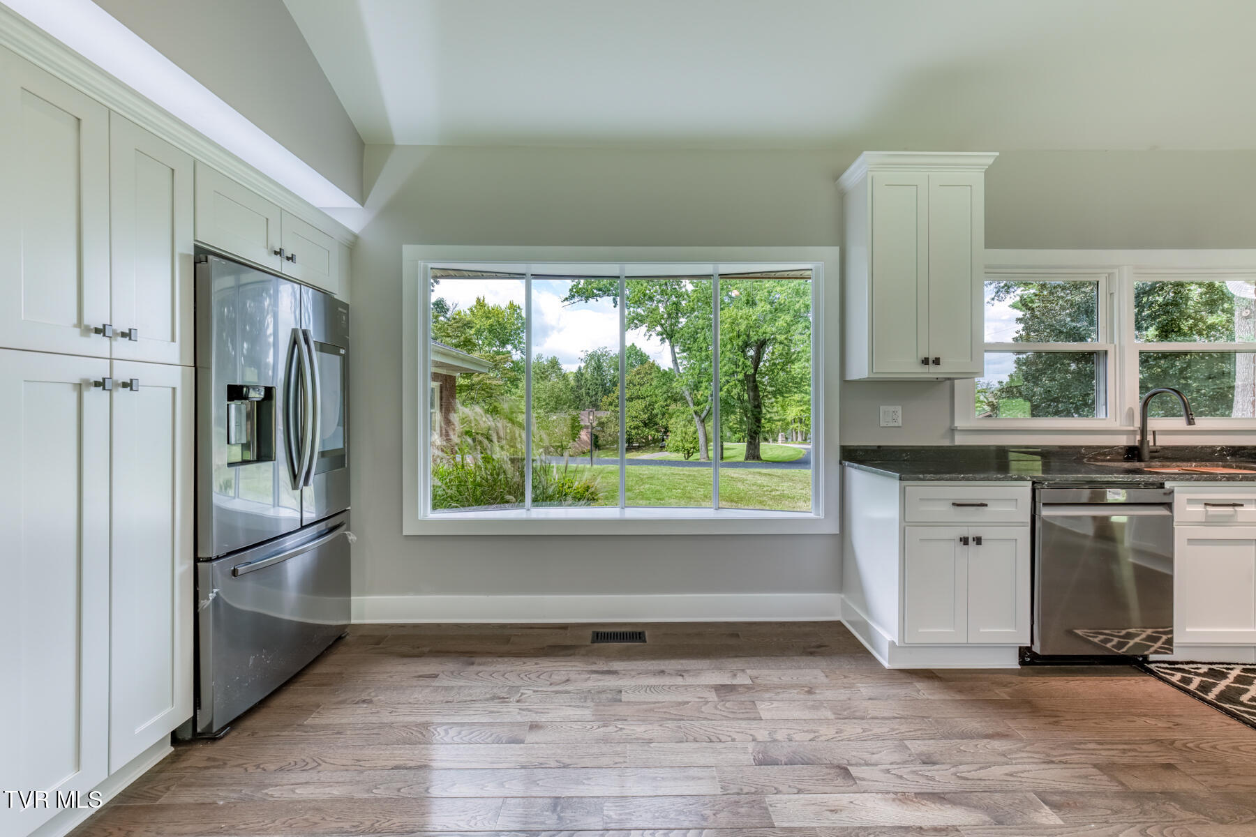 601 Orchard Road Elizabethton, TN 37643 - Photo 12 of 66 Kitchen