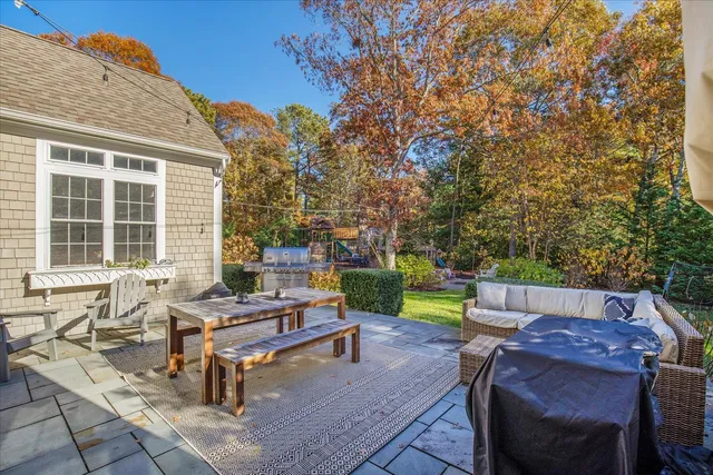$1,995,000 | 35 Spinnaker Drive West, Mashpee, MA 02649