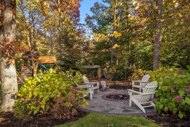 $1,995,000 | 35 Spinnaker Drive West, Mashpee, MA 02649