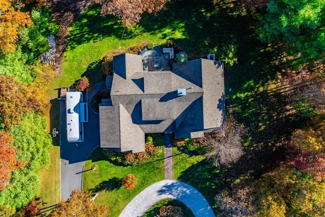 $1,995,000 | 35 Spinnaker Drive West, Mashpee, MA 02649