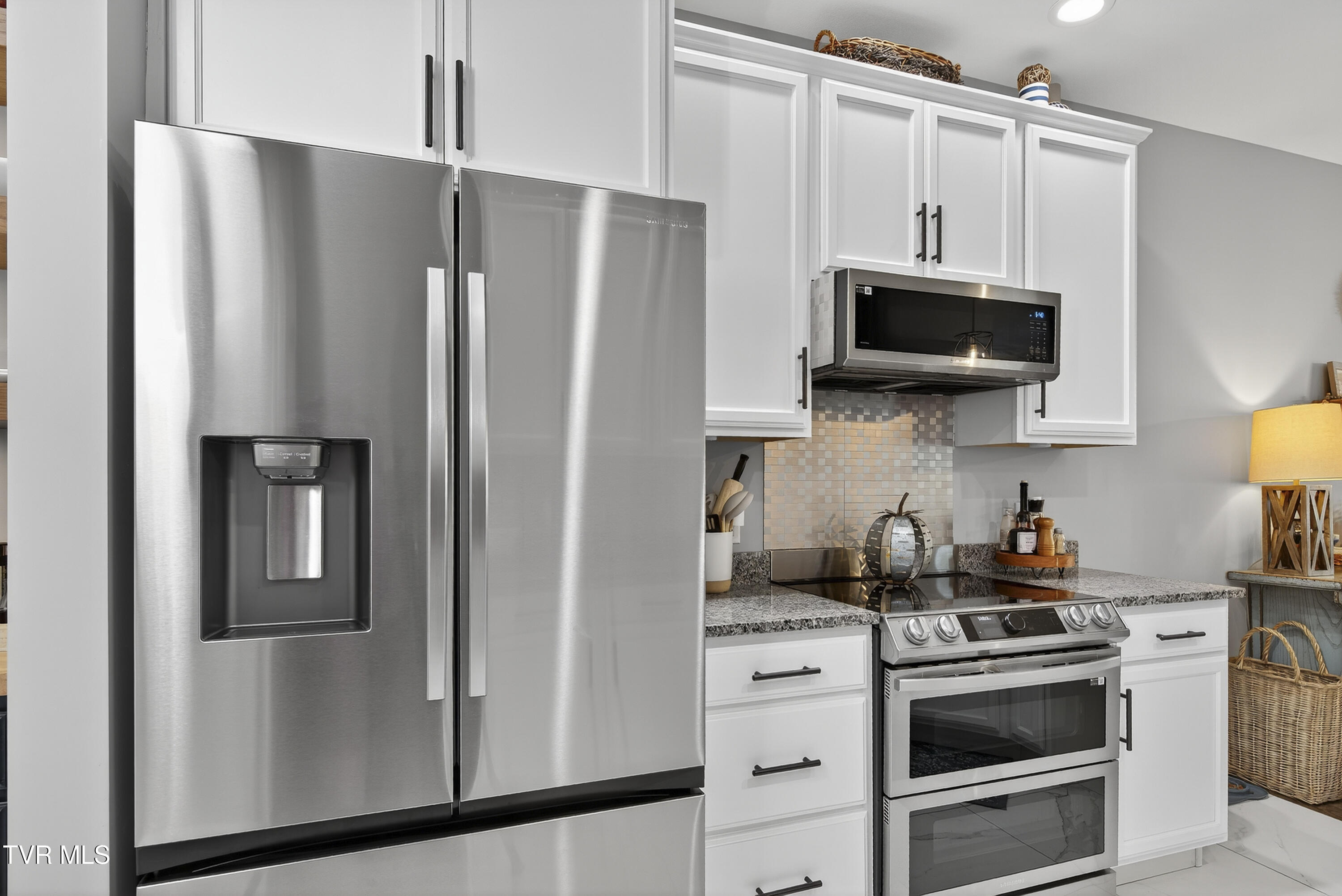 141 Queensgate Bristol, TN 37620 - Photo 18 of 55 141-Queensgate-Bristol-TN Matt-Smith-Rea