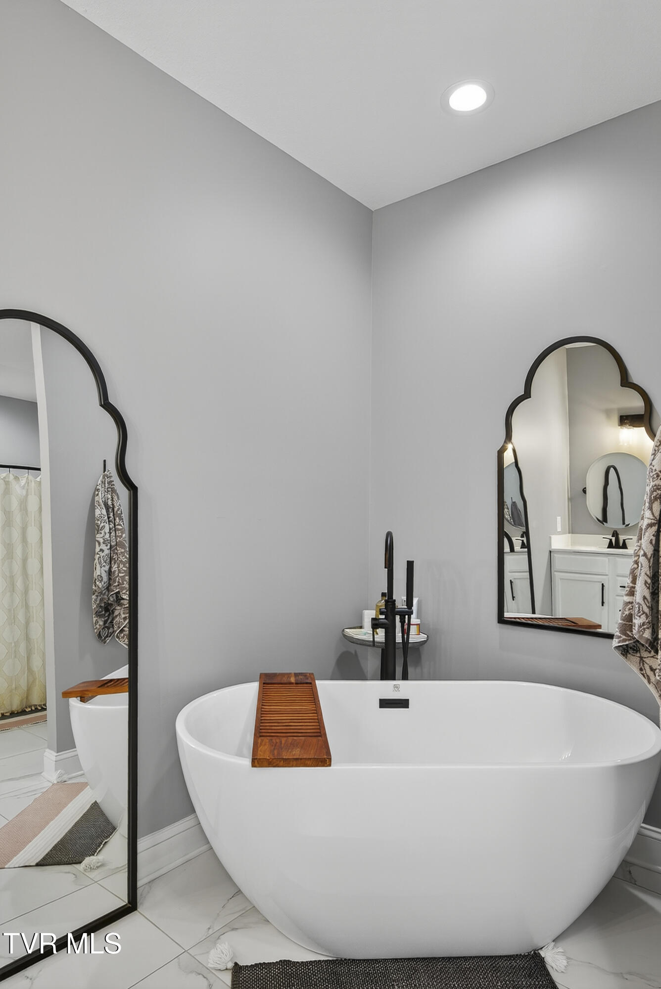 141 Queensgate Bristol, TN 37620 - Photo 24 of 55 141-Queensgate-Bristol-TN Matt-Smith-Rea