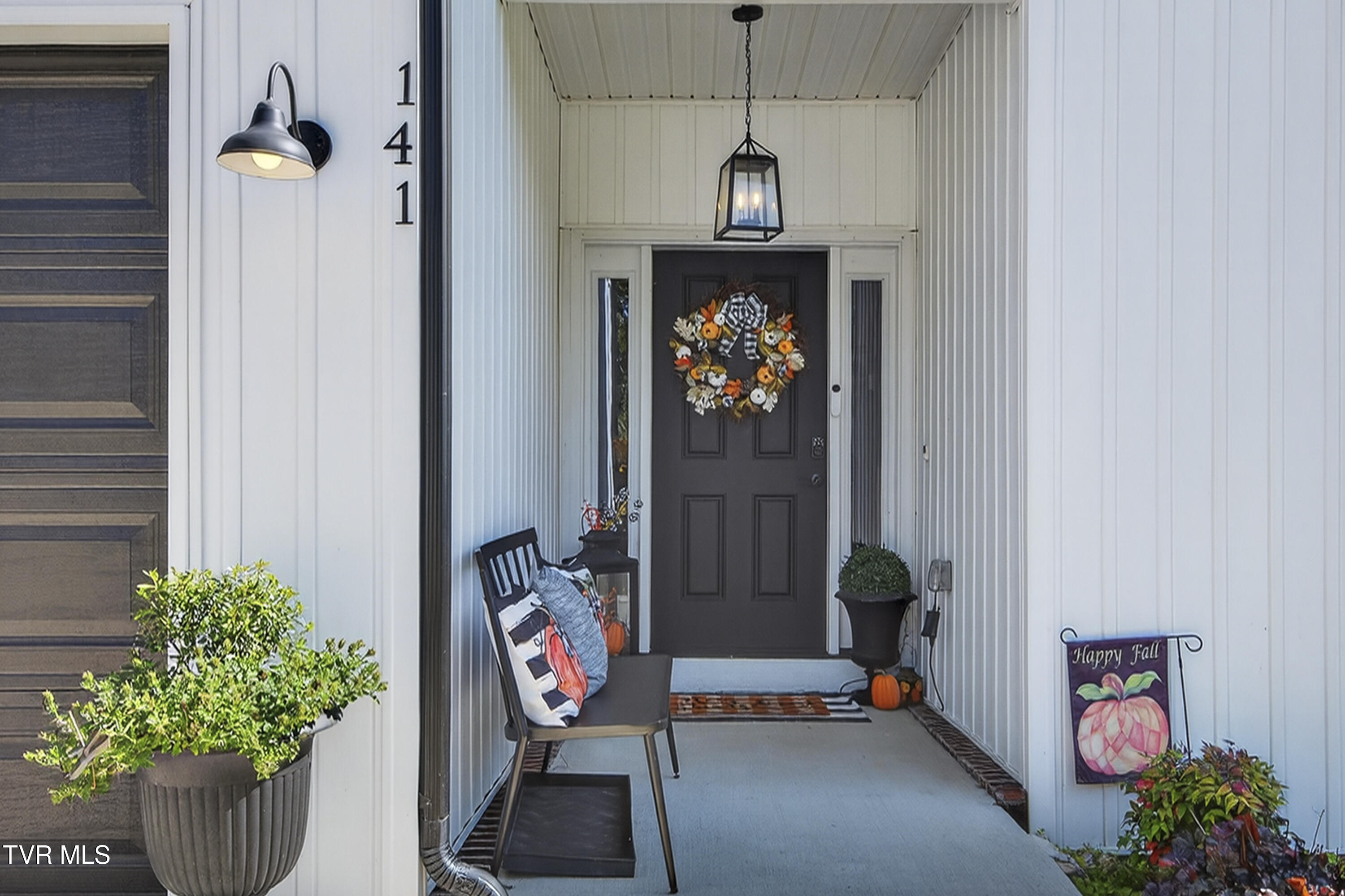 141 Queensgate Bristol, TN 37620 - Photo 5 of 55 141-Queensgate-Bristol-TN Matt-Smith-Rea