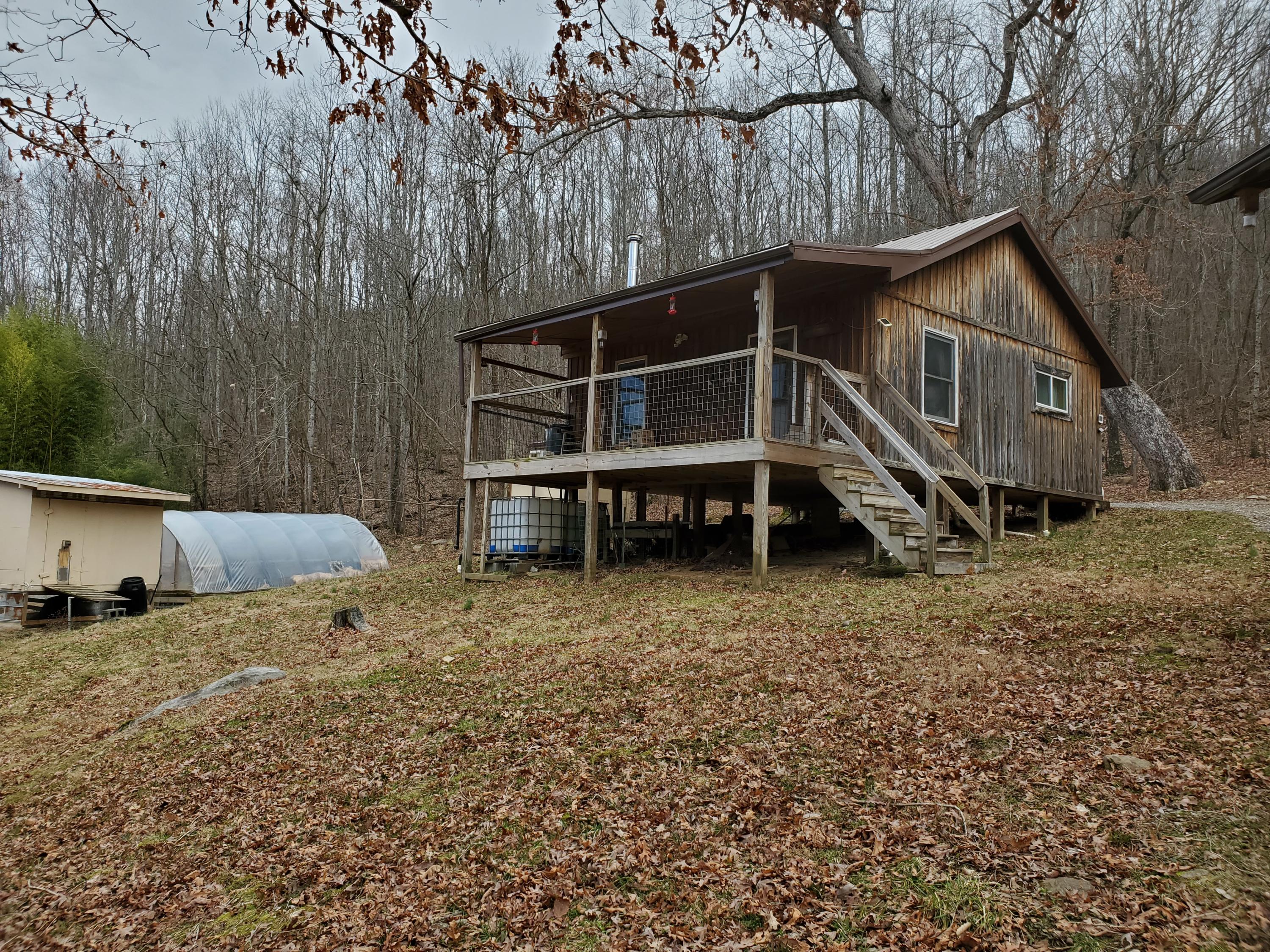 Cabin 1-New Metal Roof with Insulation