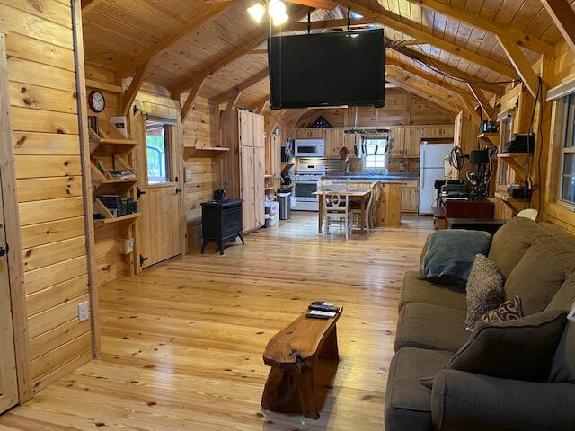 Family-Entertainment Area