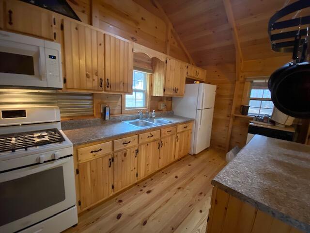 Kitchen with Gas Range